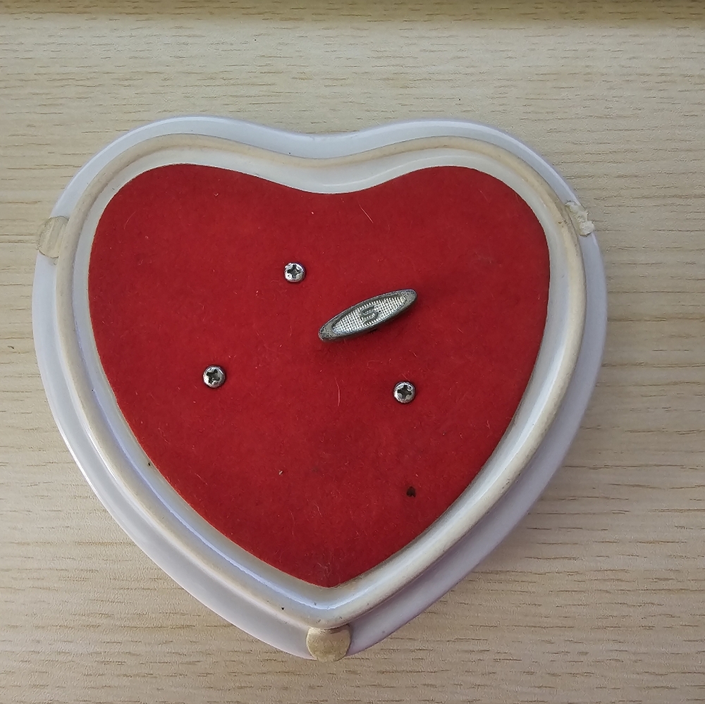 Vintage Kim Anderson Heart Shaped Ceramic Music Box And Trinket Holder Works View 3